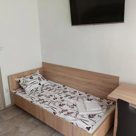 Szarszo Apartment *