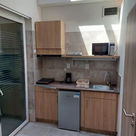 Szarszo Apartment Balatonszarszo